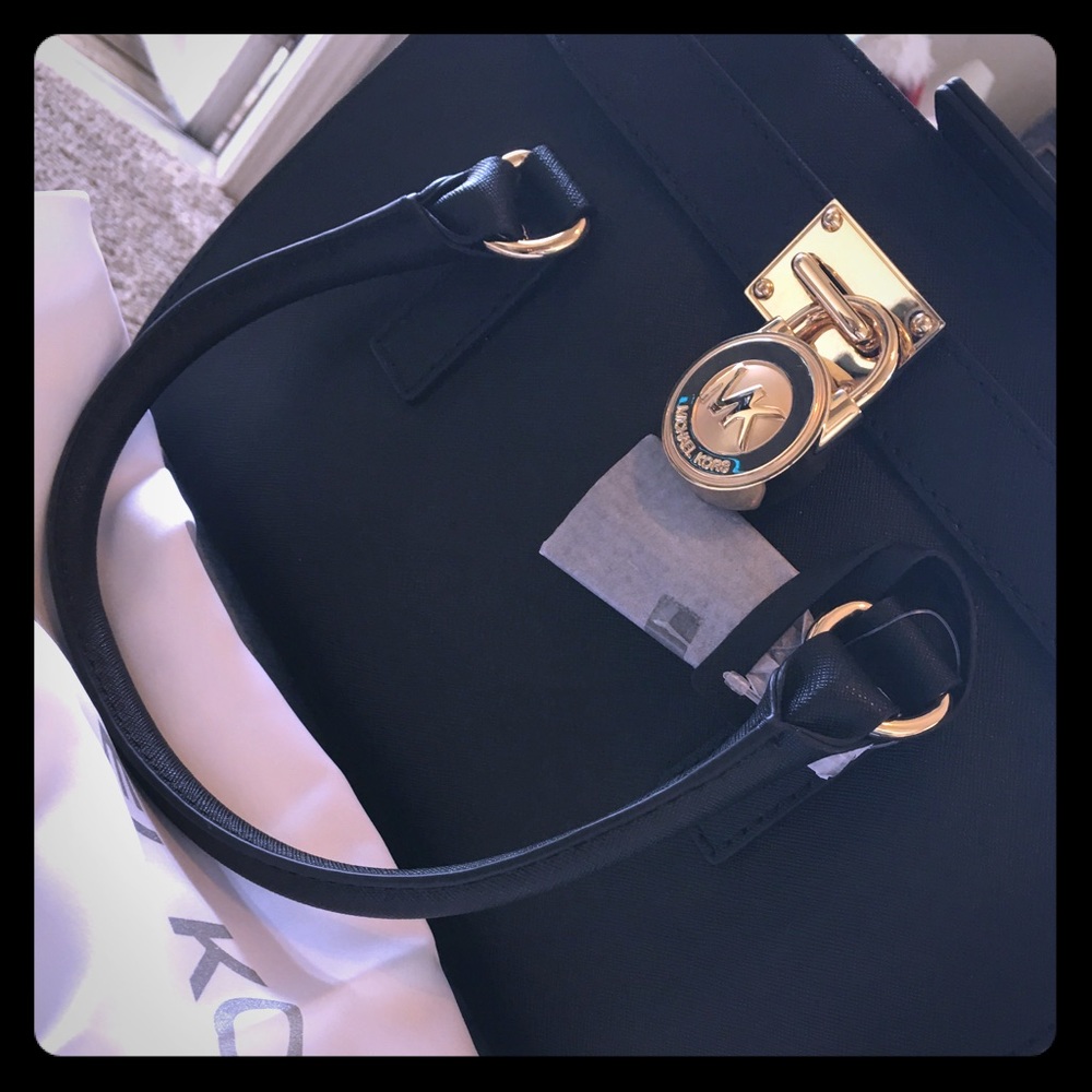 New Michael Kors Purse